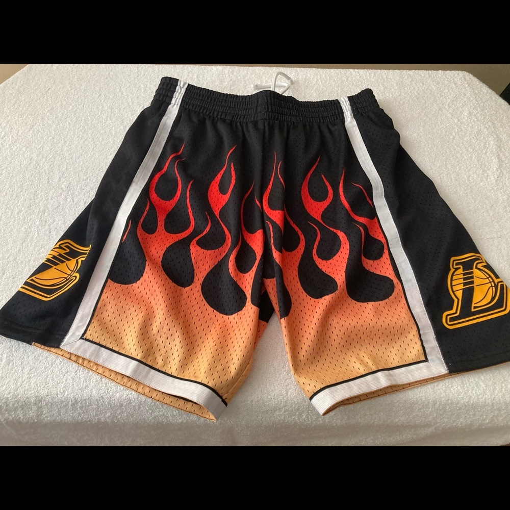Men's Los Angeles Lakers Mitchell & Ness Black 2009/10 Flames Swingman Shorts